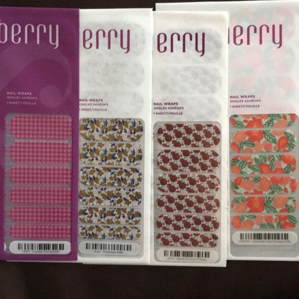 4 whole sheets of jamberry nail wraps